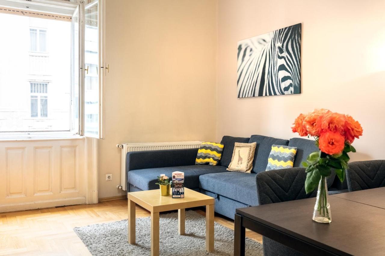 Orangehomes Kalvin Sq 2 Bedroom Apartment Budapest Exteriör bild