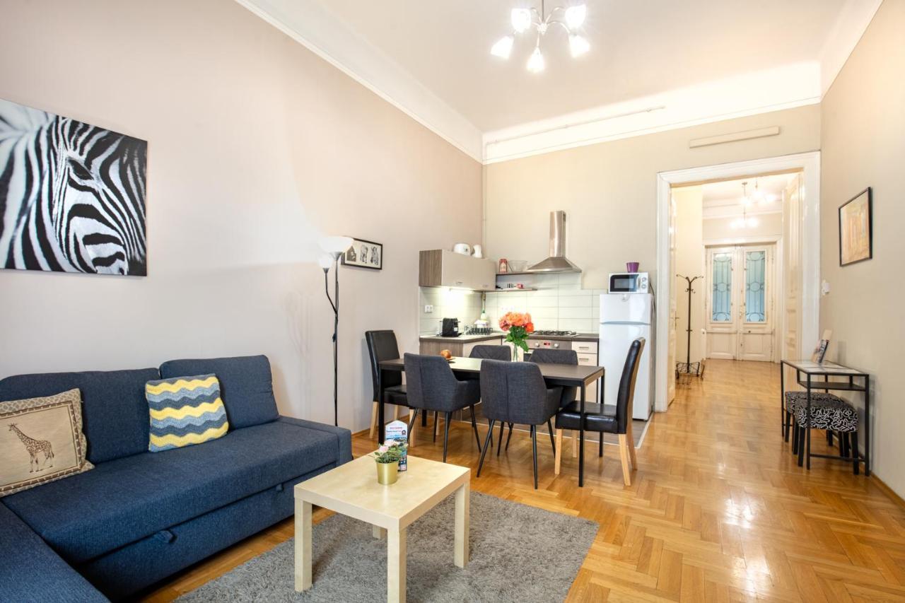 Orangehomes Kalvin Sq 2 Bedroom Apartment Budapest Exteriör bild